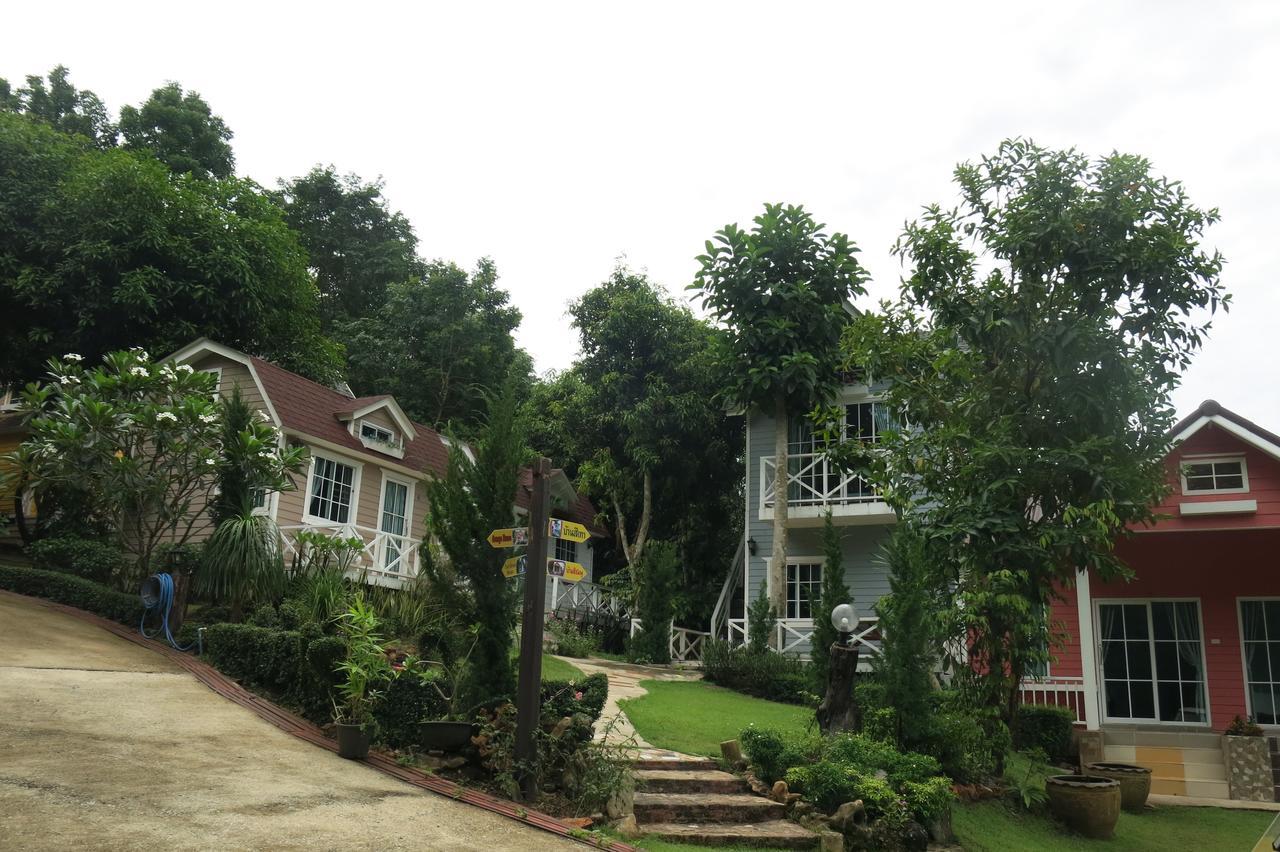 Suriyan Villa Kanchanaburi City Exteriör bild